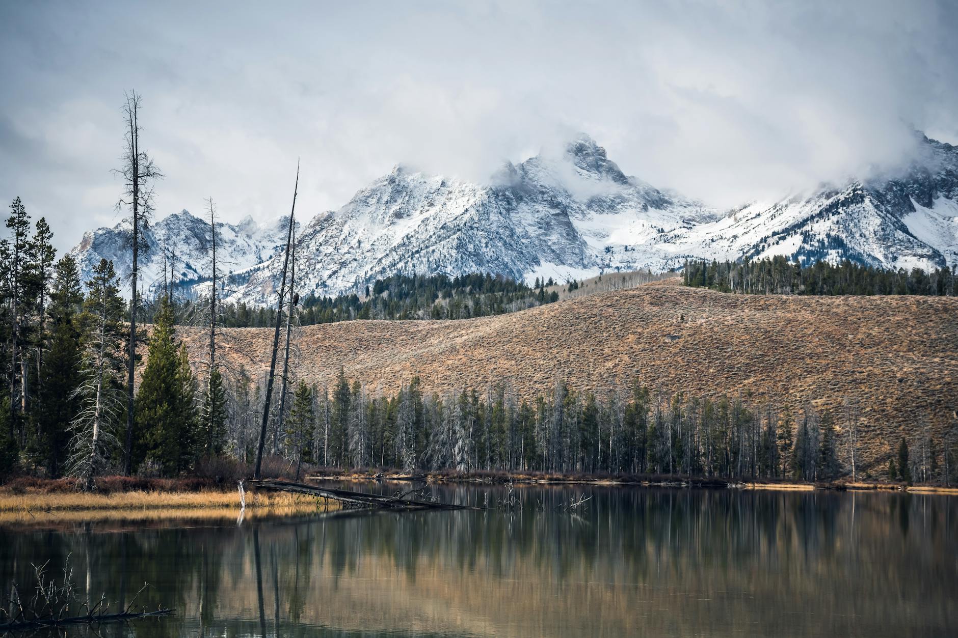 Stanley Lake with Sawtooth mountain reflection